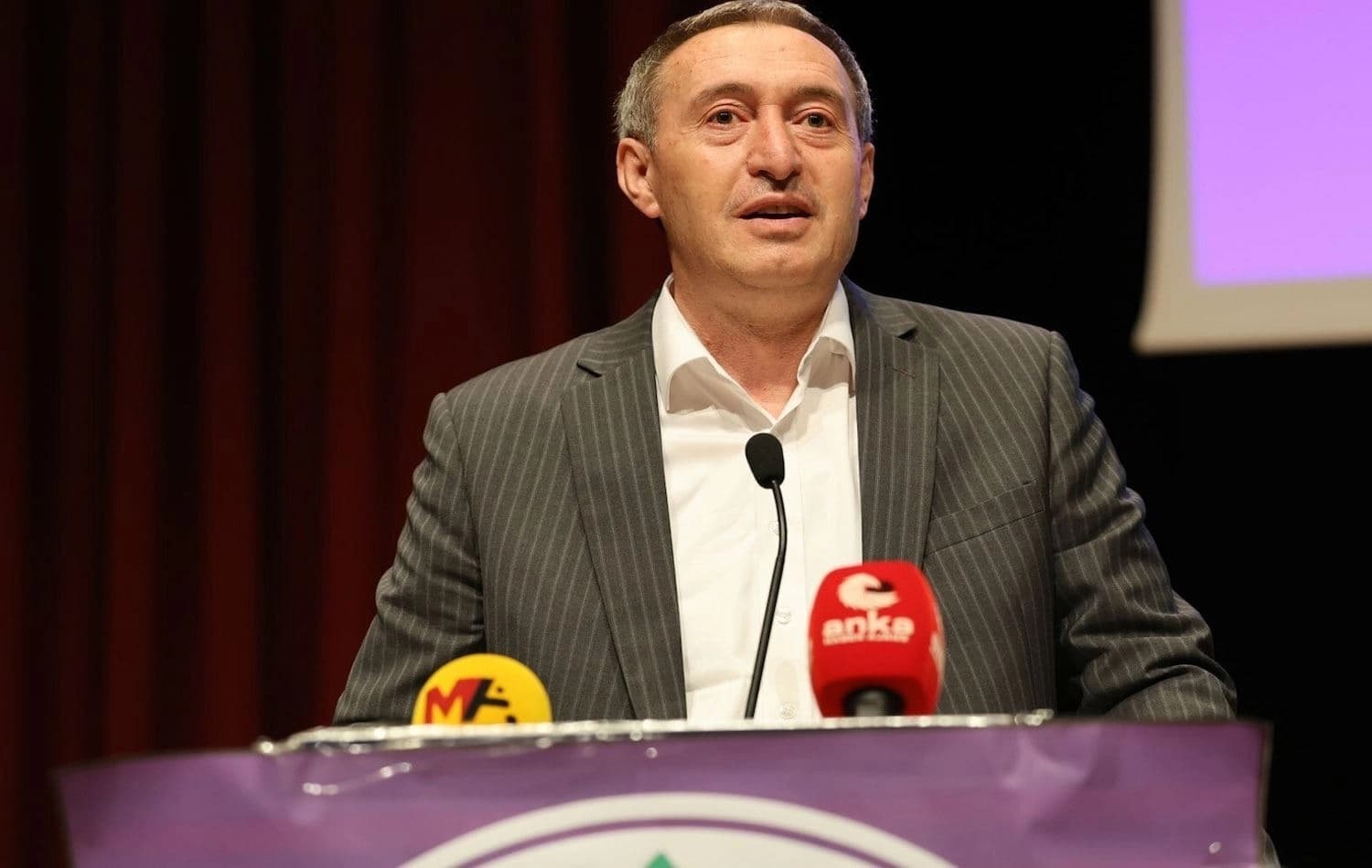 DEM Parti Eş Genel Başkanı Tuncer Bakırhan / ANKA