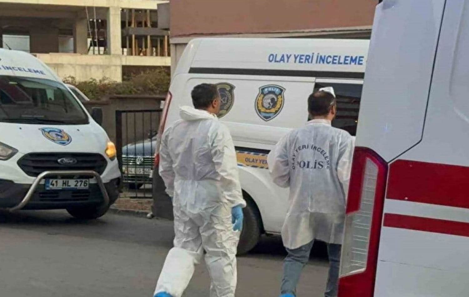 Olay yerinde inceleme yapıldı. / Foto: DHA