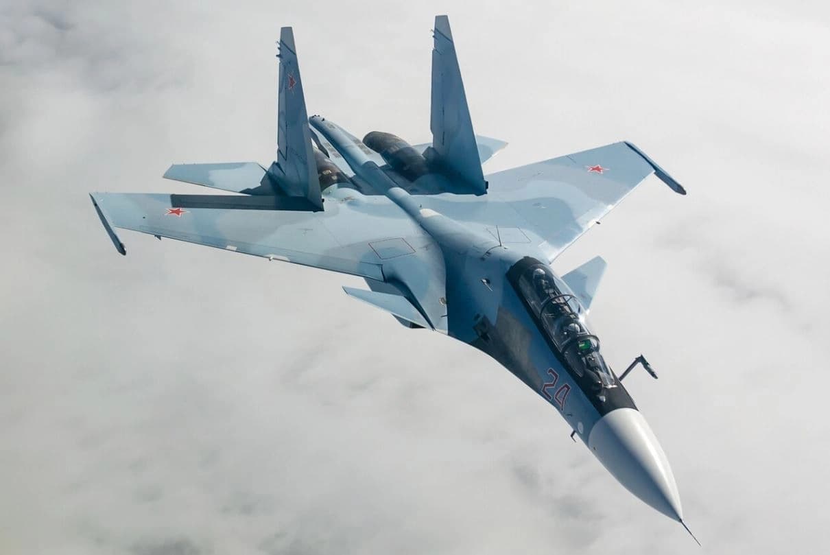 جۆری فڕۆکەی جەنگیی SU-30.