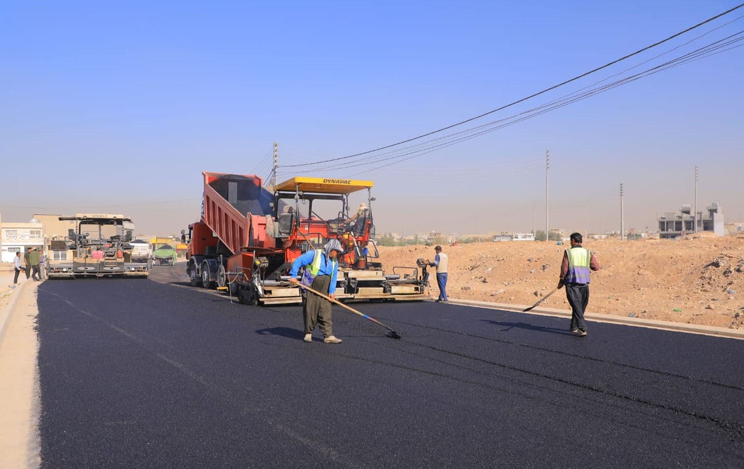 کارکردن لە شەقامی گەڕەکی ژینی دارەتوو