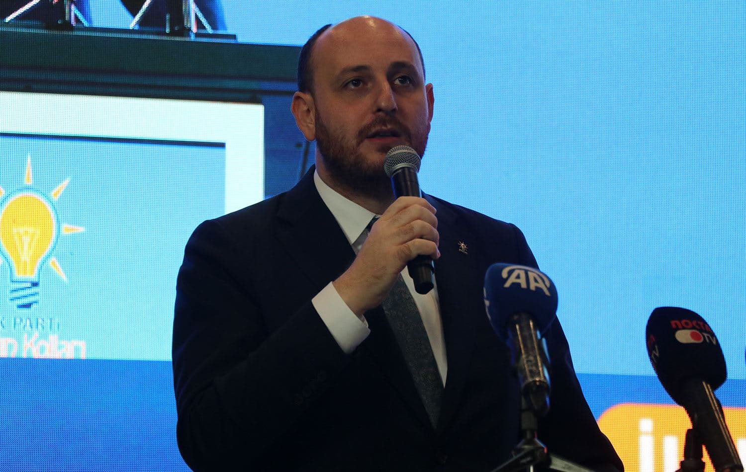 AK Parti Genel Başkan Yardımcısı ve Teşkilat Başkanı Ahmet Büyükgümüş, Kocaeli'de partisinin İl Kadın Kolları programına katıldı. / AA