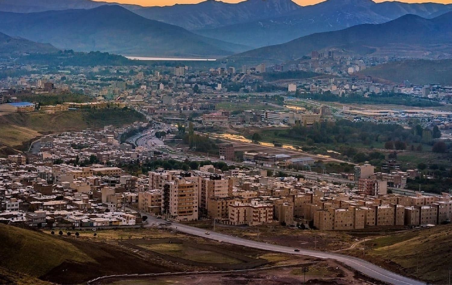 دیمەنێکی مهاباد.