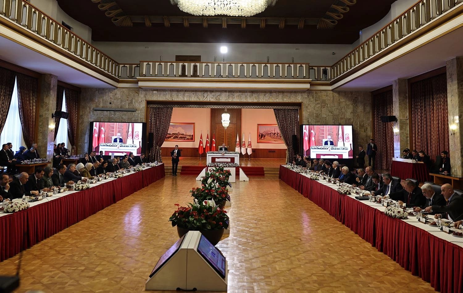 Milli Dayanışma, Kardeşlik ve Demokrasi Komisyonu'nun 18'nci toplantısından bğir kare. / Foto: AA