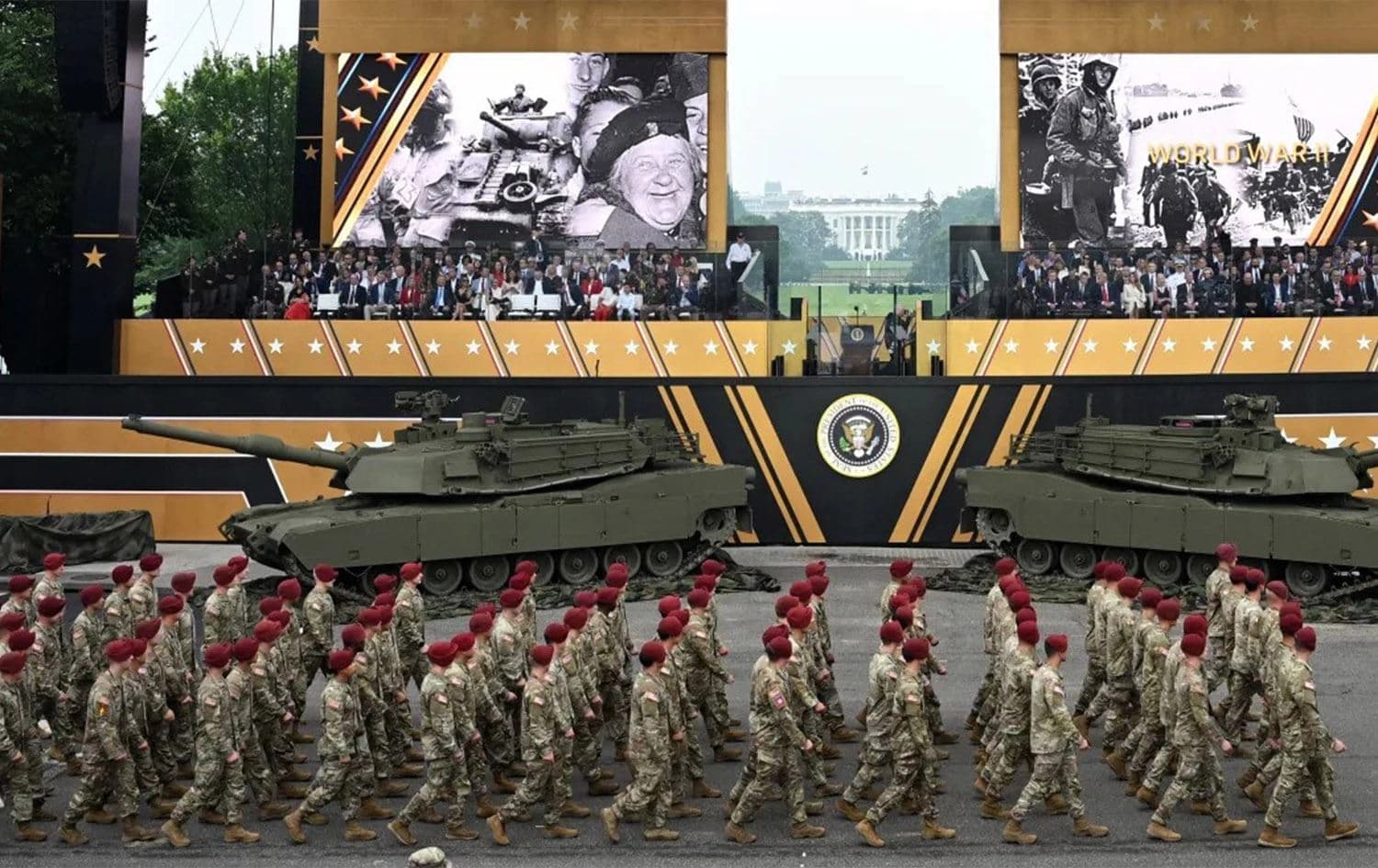 نمایشی سەربازیی سوپای ئەمریکا. وێنە: AFP