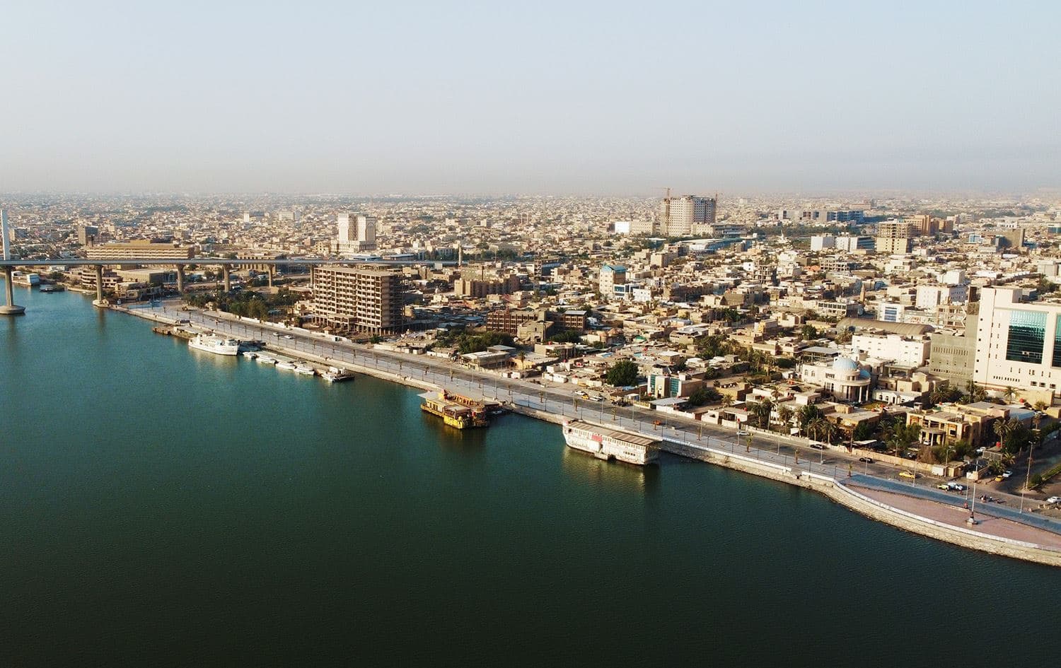 دیمەنێکی بەسرە.