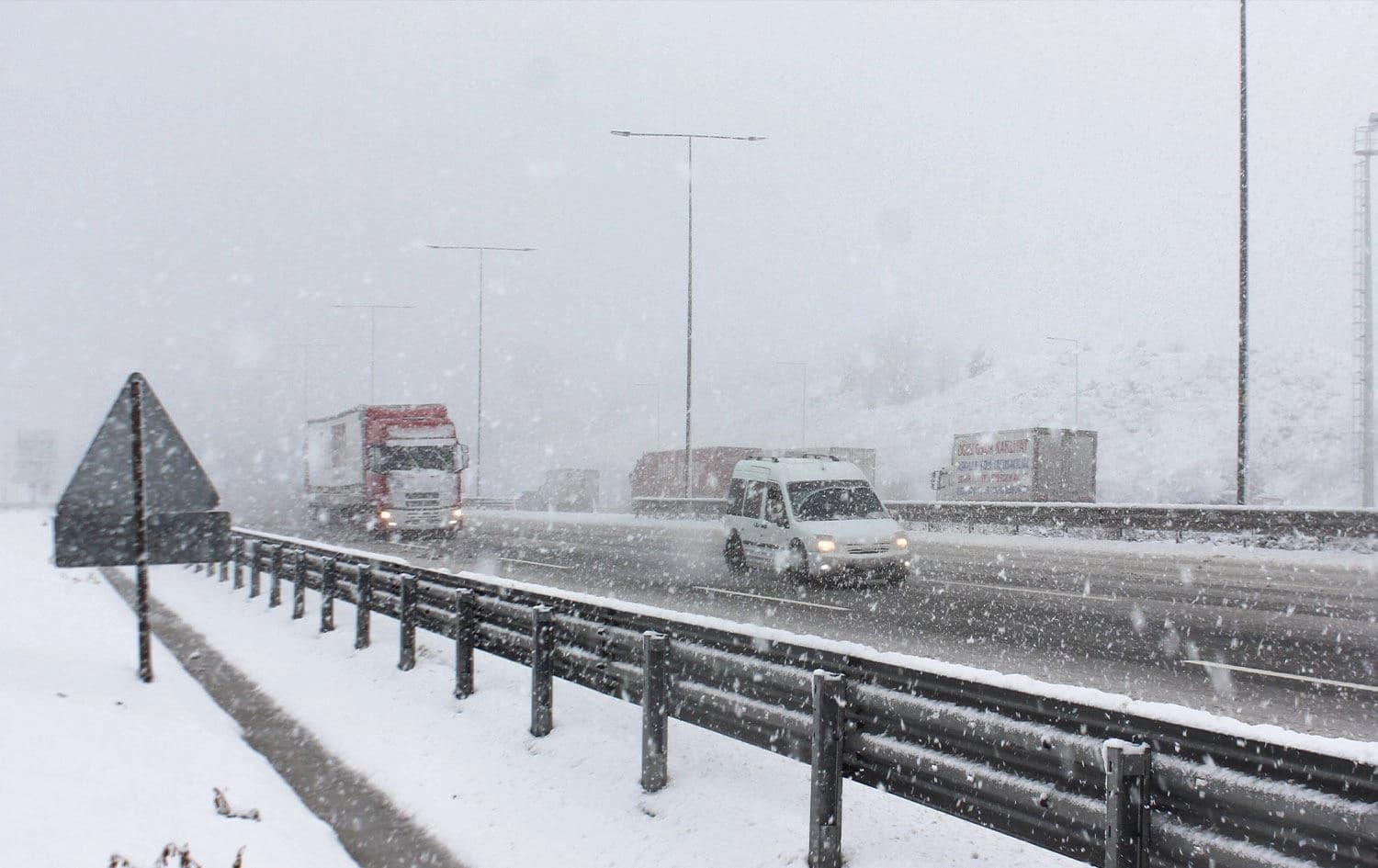 İstanbul için kuvvetli kar yağışı uyarısı