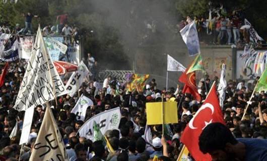 G-7 öncesi Kürtler’den protesto