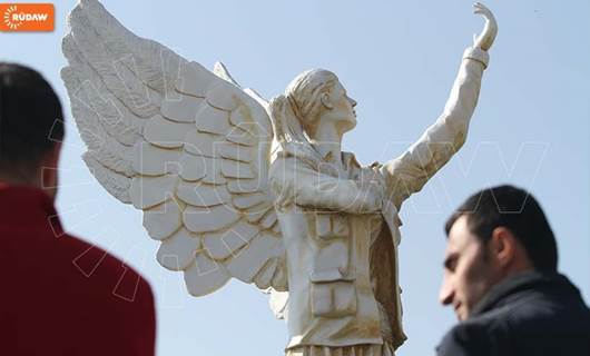 FOTO – Süleymaniye’den Kobani’ye “Direniş” anıtı