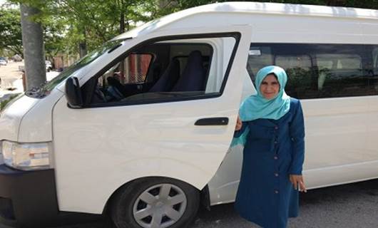 ÇEMÇEMAL – Minibüs direksiyonunda bir kadın