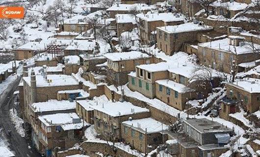 FOTO - Hawraman Taht köyünde kar manzarası