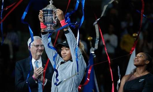 Tenis tarihinde grand slam turnuvası kazanan ilk Japon oldu