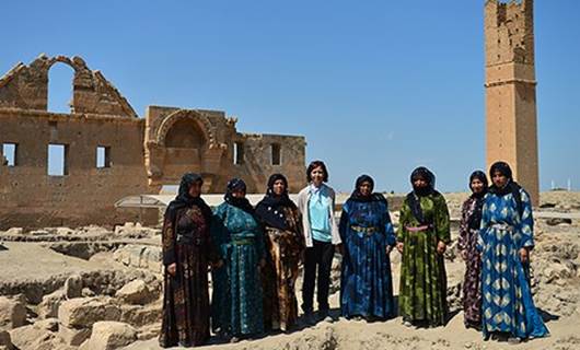 HARRAN - Kadınlar tarihi gün yüzüne çıkarıyor