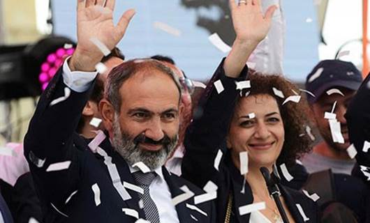 Ermenistan'da Nikol Paşinyan yeniden başbakan