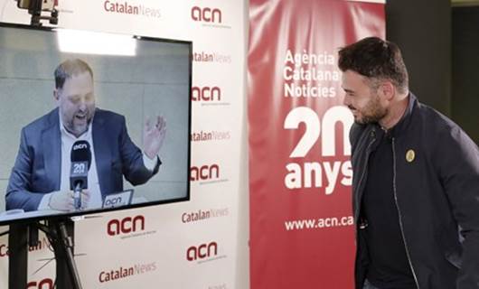 Katalan lider cezaevinde basın toplantısı yaptı