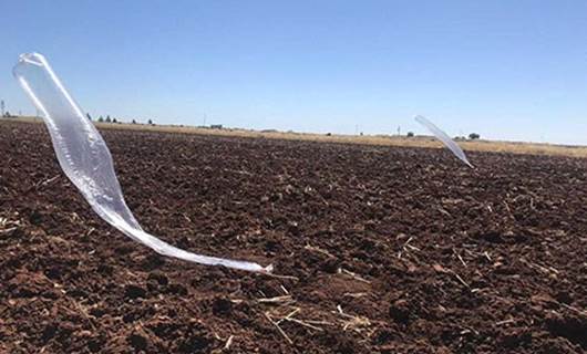 URFA - Tarlaya mühimmat bağlı balon düştü