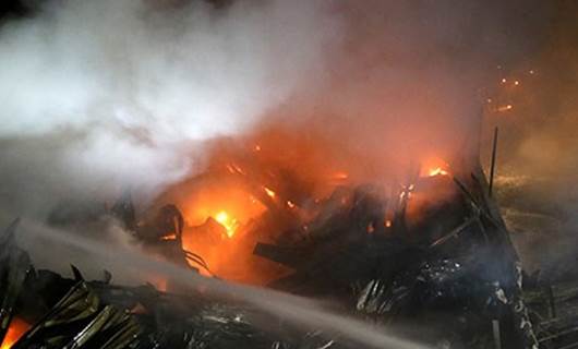 Urfa’daki yangında iş yeri kül oldu