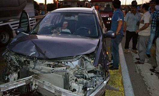 AK Partili vekilin bulunduğu konvoy kaza yaptı
