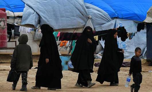 ‘Türkiye destekli gruplar kampı basıp IŞİD’lileri kaçırdı’