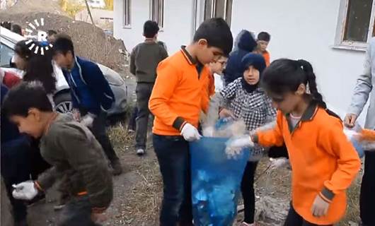 Iğdır’da 50 bin öğrenci aynı anda çevre temizliği yaptı