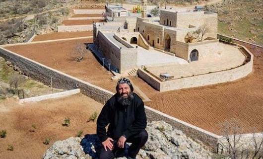 Mardin’de Süryani Rahip gözaltına alındı.