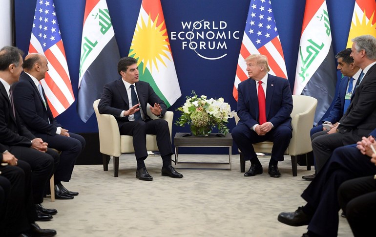 Serokê Herêma Kurdistanê Nêçîrvan Barzanî û Serokê Amerîkayê Donald Trump îro Çarşemê 22ê Çileya 2020 li Davosê civiyan. Wêne: AFP