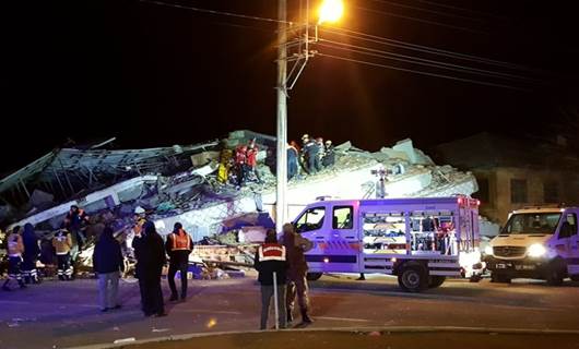 Elazığ Sivrice merkezli 6.8 büyüklüğünde deprem