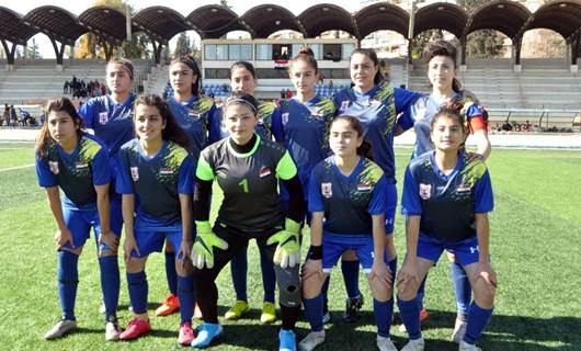 Tîma Futbolê ya Jinên Amûdê bû şampiyona Sûriyê