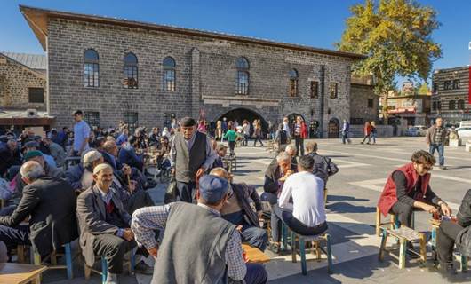 Kürt illerinde Kürtçe konuşma oranı yüzde 40’larda