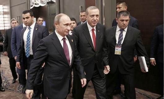 Erdoğan’ın gazetecilere gösterdiği resim Putin’in zoruna gitti