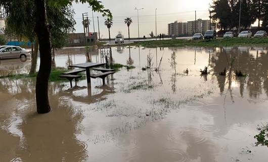 Mardin'de sağanak yağış su baskınlarına neden oldu