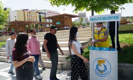 Urfa’da bir berber dükkanı ile 4 bina karantinaya alındı