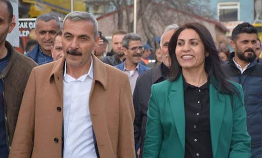 HDP, Doğubayazıt Belediye Eşbaşkanlarını disipline sevk etti