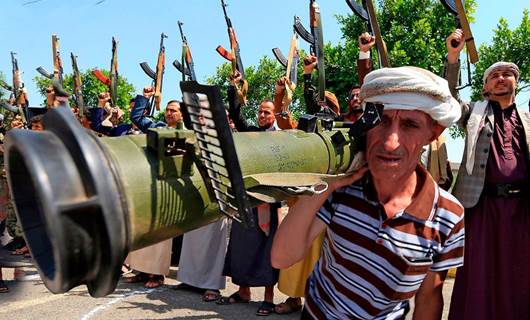 حووسییەکان بە مووشەک و فڕۆکەی بێفڕۆکەوان هێرشدەکەنەوە سەر سعودییە