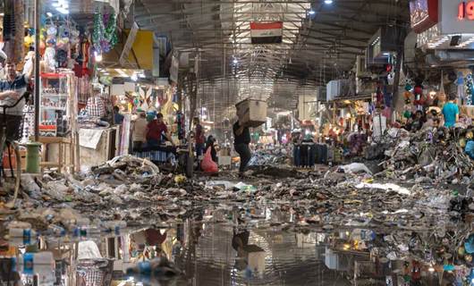 FOTO - Musul’daki Yunus Peygamber Çarşısı çöp içinde