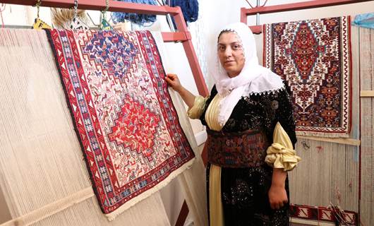FOTO - Jirki kilimi geleneği Şırnaklı kadınların elinde yaşatılıyor