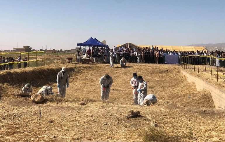 Exhumation of a mass grave of victims of the Islamic State (ISIS) begins in Solagh, in the Shingal region of Iraq’s Nineveh province. Video: Fazel Hawramy/Rudaw