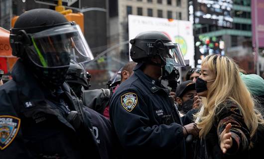 New York'ta Trump destekçileriyle karşıtları arasında arbede yaşandı