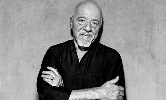 Brezilyalı yazar Paulo Coelho, İzmir'e bağış yapacağını duyurdu