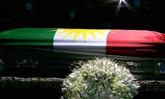 Tributes paid to former Kirkuk Governor Najmaldin Karim before Pirmam burial
