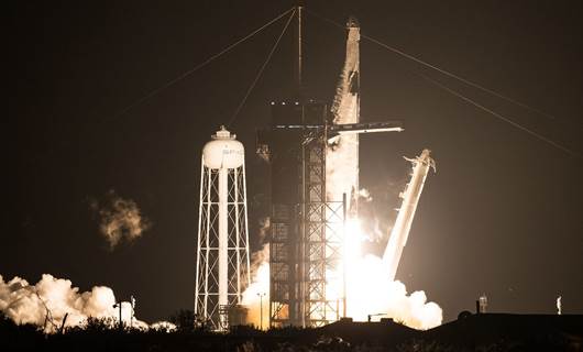 NASAyê SpaceX ber bi Wêstgeha Asmanî ya Navdewletî ve şand