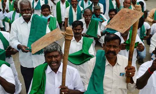 Fotoğraflarla Hindistan’da çiftçi protestoları