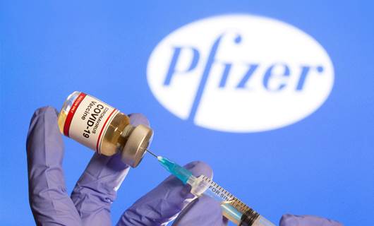 Pfizer, aşı şişelerinden çıkan ekstra dozlar için ödeme istedi