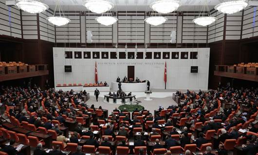 HDP’nin anadil önergesi AK Parti ve MHP’nin oylarıyla reddedildi
