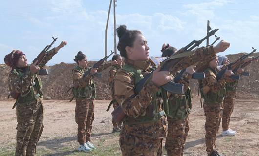 Li Rojavayê Kurdistan jinan di şerê li dijî DAIŞê de roleke sereke dîtin