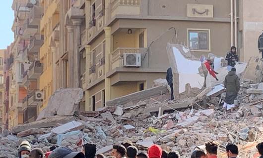 Mısır'da 10 katlı bina çöktü: Çok sayıda ölü ve yaralı var
