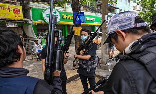 Li Myanmarê xwepêşandan berdewam in û artêş jî bi çekan bersiv dide