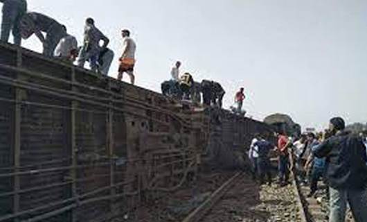 Mısır’da feci tren kazası: 100'den fazla yaralı