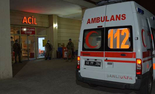Urfa'da kamyonet şarampole devrildi: 8 yaralı