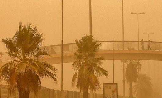Kuveyt'te hava şartlarından şikayet eden adam tutuklandı