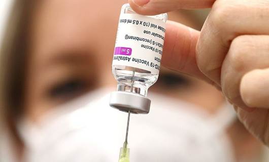 Hemşire binlerce kişiye aşı yerine tuzlu su enjekte etmiş